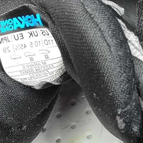 Hoka One One Men's Black and White Arahi 6 - removable insoles not included* - Picture 7 of 8